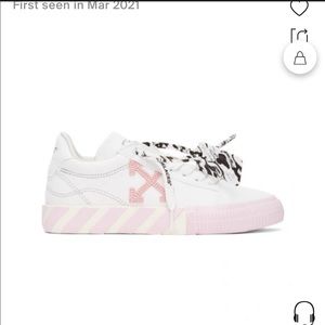Exclusive Off-White Vulcanize Low-top Sneaker